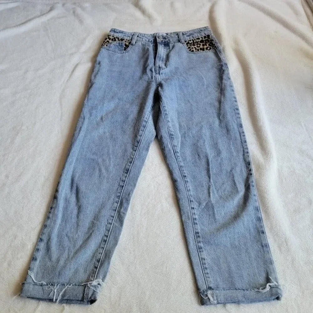 Princess Polly Leopard Pocket Raw Hem Cropped Jeans Size US 4 - Picture 3 of 9